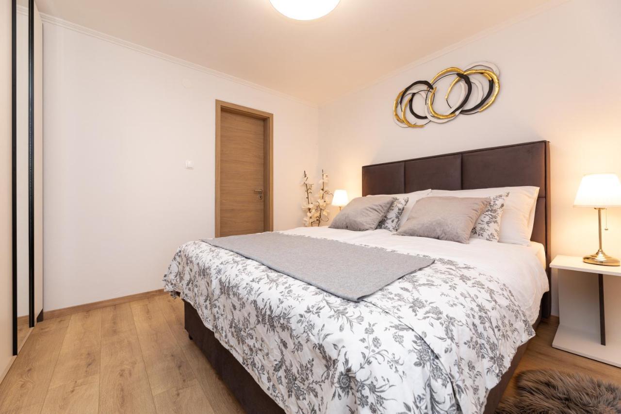 Apartment Miko Sveti Ivan Dobrinjski Bagian luar foto