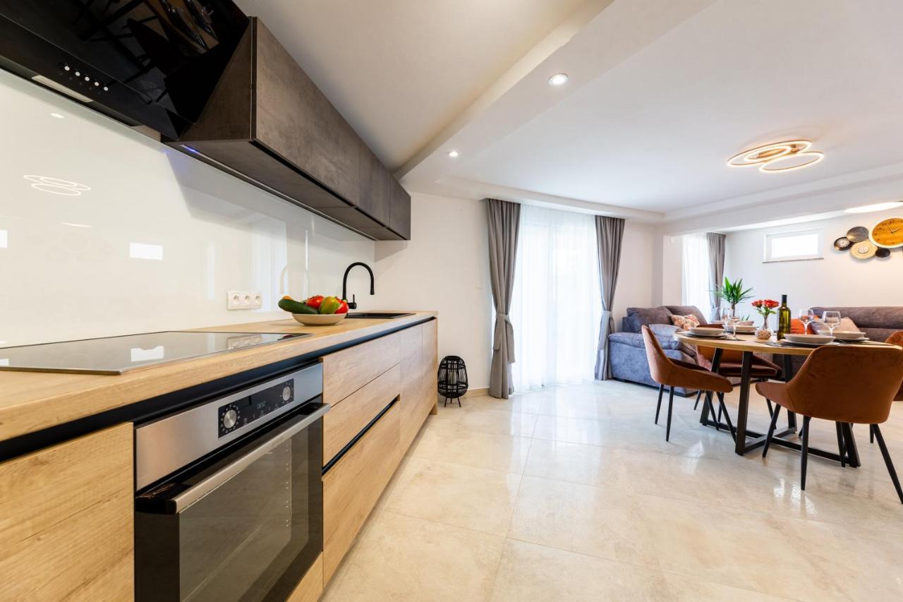 Apartment Miko Sveti Ivan Dobrinjski Bagian luar foto